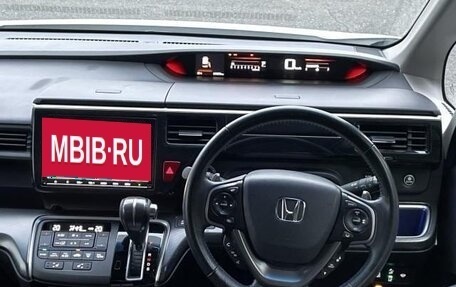 Honda Stepwgn IV, 2021 год, 2 058 000 рублей, 11 фотография