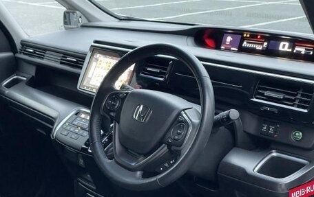Honda Stepwgn IV, 2021 год, 2 058 000 рублей, 8 фотография