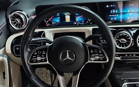 Mercedes-Benz A-Класс, 2021 год, 2 200 000 рублей, 10 фотография