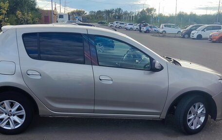 Renault Sandero II рестайлинг, 2019 год, 1 049 000 рублей, 4 фотография