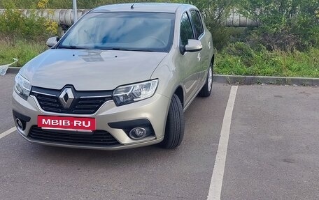Renault Sandero II рестайлинг, 2019 год, 1 049 000 рублей, 2 фотография