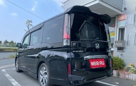 Honda Stepwgn IV, 2017 год, 1 800 000 рублей, 9 фотография