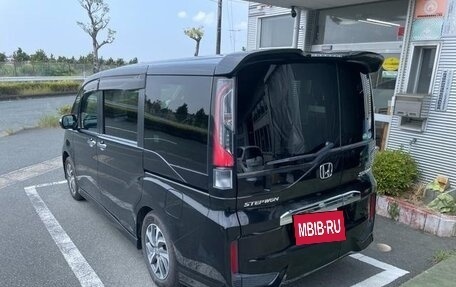 Honda Stepwgn IV, 2017 год, 1 800 000 рублей, 10 фотография