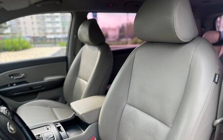 KIA Carnival III, 2018 год, 2 300 000 рублей, 10 фотография