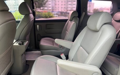 KIA Carnival III, 2018 год, 2 300 000 рублей, 15 фотография