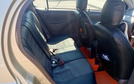 Toyota Platz, 2000 год, 390 000 рублей, 1 фотография