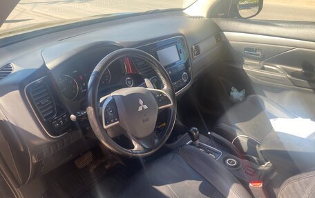 Mitsubishi Outlander III рестайлинг 3, 2012 год, 1 280 000 рублей, 6 фотография