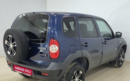Chevrolet Niva I рестайлинг, 2017 год, 760 000 рублей, 4 фотография