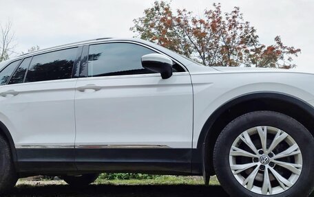 Volkswagen Tiguan II, 2017 год, 2 065 000 рублей, 1 фотография