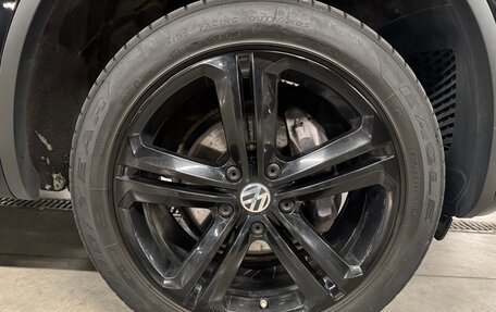 Volkswagen Touareg III, 2017 год, 4 500 000 рублей, 10 фотография