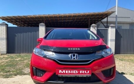 Honda Fit III, 2014 год, 865 000 рублей, 13 фотография