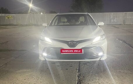 Toyota Camry, 2018 год, 2 470 000 рублей, 2 фотография