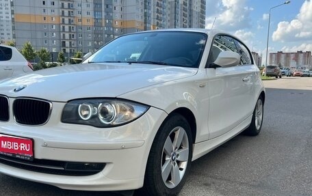 BMW 1 серия, 2011 год, 680 000 рублей, 1 фотография