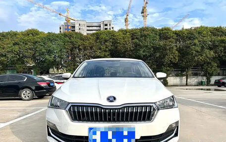 Skoda Rapid II, 2022 год, 1 070 000 рублей, 2 фотография