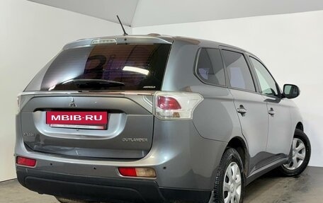 Mitsubishi Outlander III рестайлинг 3, 2012 год, 1 079 000 рублей, 6 фотография