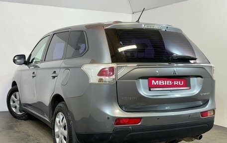 Mitsubishi Outlander III рестайлинг 3, 2012 год, 1 079 000 рублей, 4 фотография