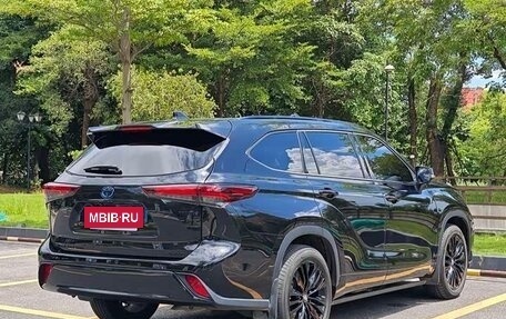 Toyota Highlander, 2022 год, 3 150 000 рублей, 9 фотография