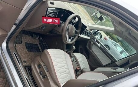 Volkswagen Tiguan II, 2022 год, 3 520 000 рублей, 5 фотография