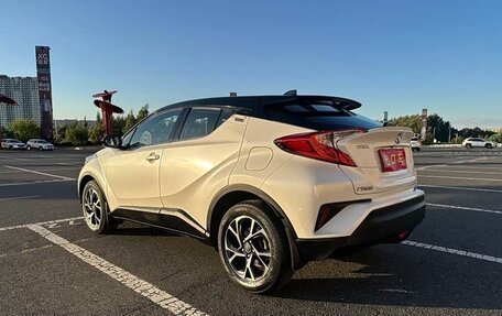 Toyota C-HR I рестайлинг, 2021 год, 1 589 000 рублей, 6 фотография