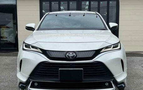 Toyota Harrier, 2021 год, 2 499 000 рублей, 3 фотография