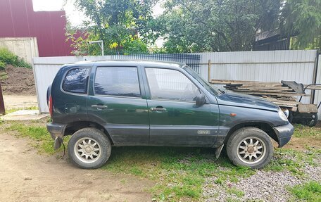 Chevrolet Niva I рестайлинг, 2005 год, 210 000 рублей, 2 фотография