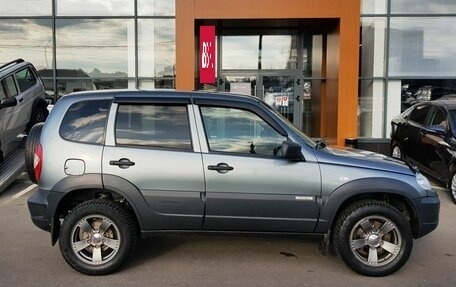 Chevrolet Niva I рестайлинг, 2017 год, 699 000 рублей, 4 фотография