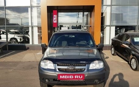 Chevrolet Niva I рестайлинг, 2017 год, 699 000 рублей, 2 фотография