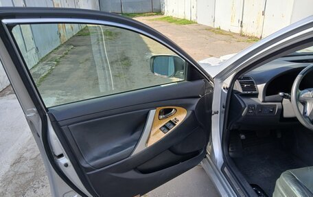 Toyota Camry, 2006 год, 950 000 рублей, 5 фотография