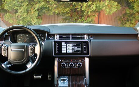 Land Rover Range Rover IV рестайлинг, 2015 год, 3 380 000 рублей, 14 фотография