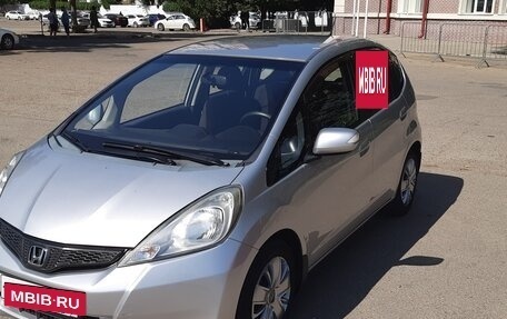 Honda Jazz II рестайлинг, 2011 год, 890 000 рублей, 2 фотография