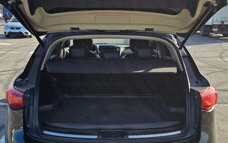 Infiniti QX70, 2016 год, 2 850 000 рублей, 9 фотография