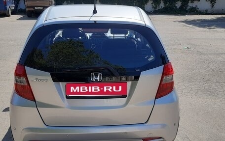 Honda Jazz II рестайлинг, 2011 год, 890 000 рублей, 4 фотография