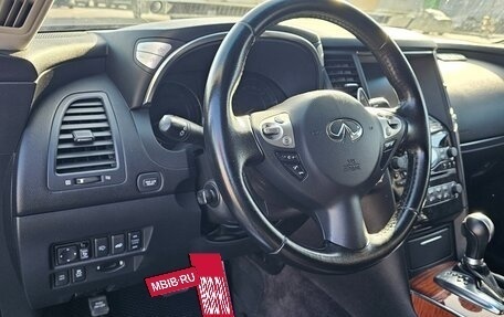 Infiniti QX70, 2016 год, 2 850 000 рублей, 5 фотография