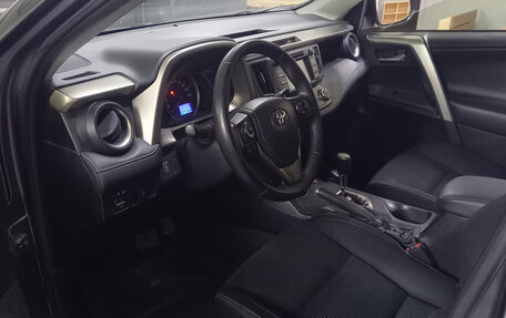Toyota RAV4, 2014 год, 1 690 000 рублей, 4 фотография