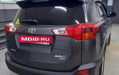 Toyota RAV4, 2014 год, 1 690 000 рублей, 3 фотография
