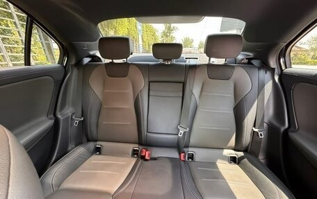 Mercedes-Benz A-Класс AMG, 2021 год, 2 900 006 рублей, 10 фотография