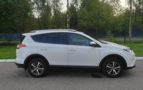 Toyota RAV4, 2018 год, 2 740 000 рублей, 3 фотография