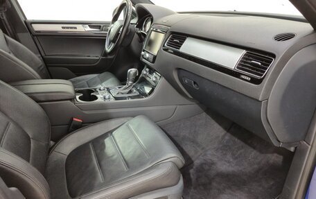 Volkswagen Touareg III, 2018 год, 3 300 000 рублей, 13 фотография