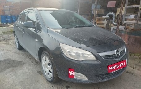 Opel Astra J, 2011 год, 539 000 рублей, 2 фотография