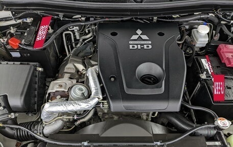 Mitsubishi Pajero Sport III рестайлинг, 2019 год, 3 250 000 рублей, 9 фотография