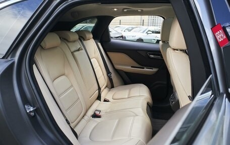 Jaguar F-Pace, 2018 год, 3 489 000 рублей, 14 фотография