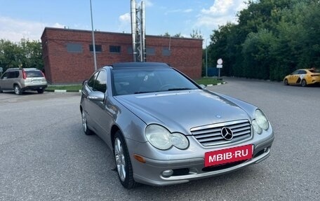 Mercedes-Benz C-Класс, 2004 год, 650 000 рублей, 9 фотография