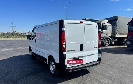 Renault Trafic, 2007 год, 960 000 рублей, 3 фотография