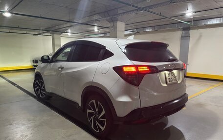 Honda Vezel, 2019 год, 2 050 000 рублей, 5 фотография