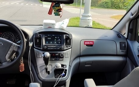 Hyundai Grand Starex Grand Starex I рестайлинг 2, 2019 год, 4 050 000 рублей, 5 фотография