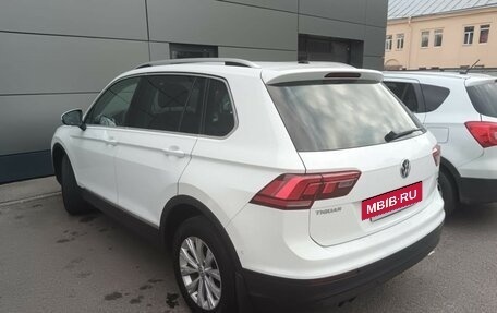 Volkswagen Tiguan II, 2017 год, 2 100 000 рублей, 3 фотография