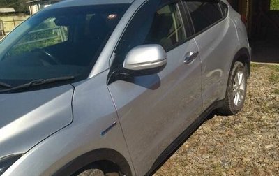 Honda Vezel, 2014 год, 1 300 000 рублей, 1 фотография