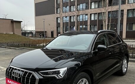 Audi Q3, 2018 год, 3 350 000 рублей, 2 фотография