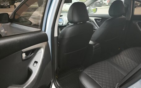 Hyundai Elantra V, 2011 год, 900 000 рублей, 9 фотография