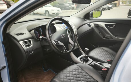 Hyundai Elantra V, 2011 год, 900 000 рублей, 7 фотография